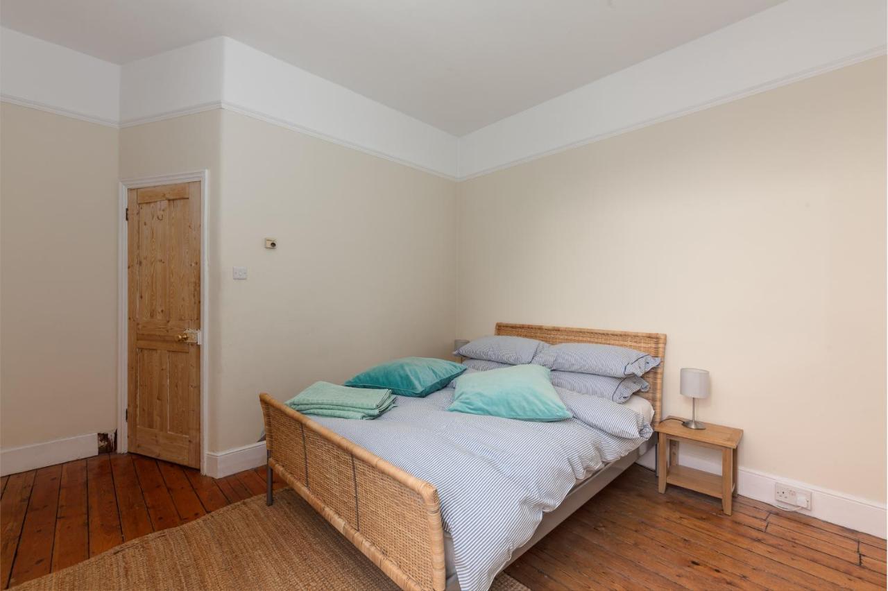 Wix'S Lane Apartment Лондон Екстериор снимка